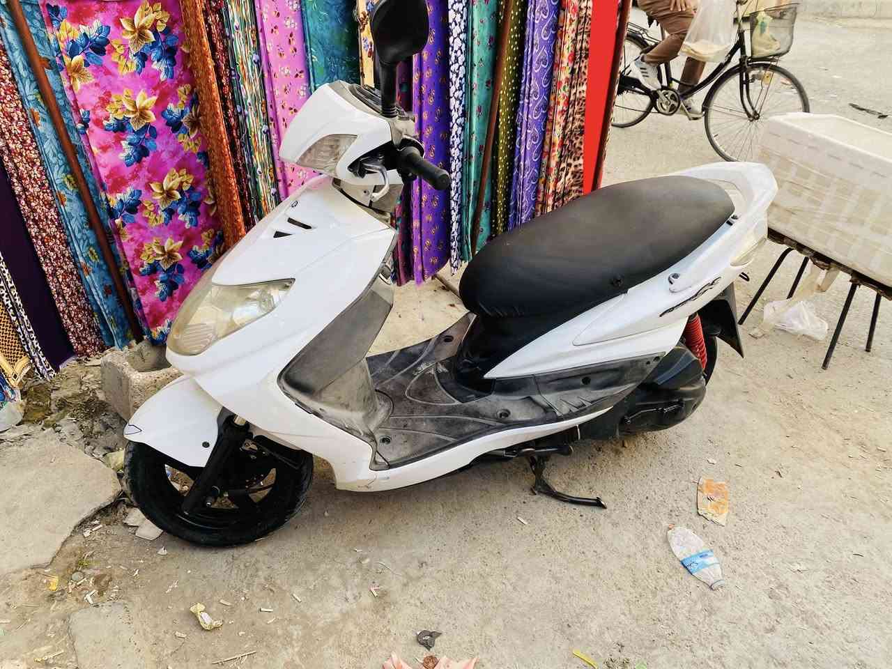 دراجه سكنس ياباني فحل 140جديده كهربائيات كله شغاله مابيه اي نقص دراجه خير من الله تفحص وتاخذه ***********
