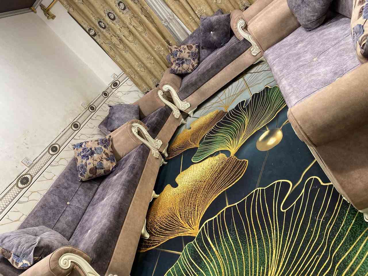 تخم 10 مقاعد تسكام درجه اولى اخو الجديد السعر 300 وبي مجال المكان كربلاء ***********
