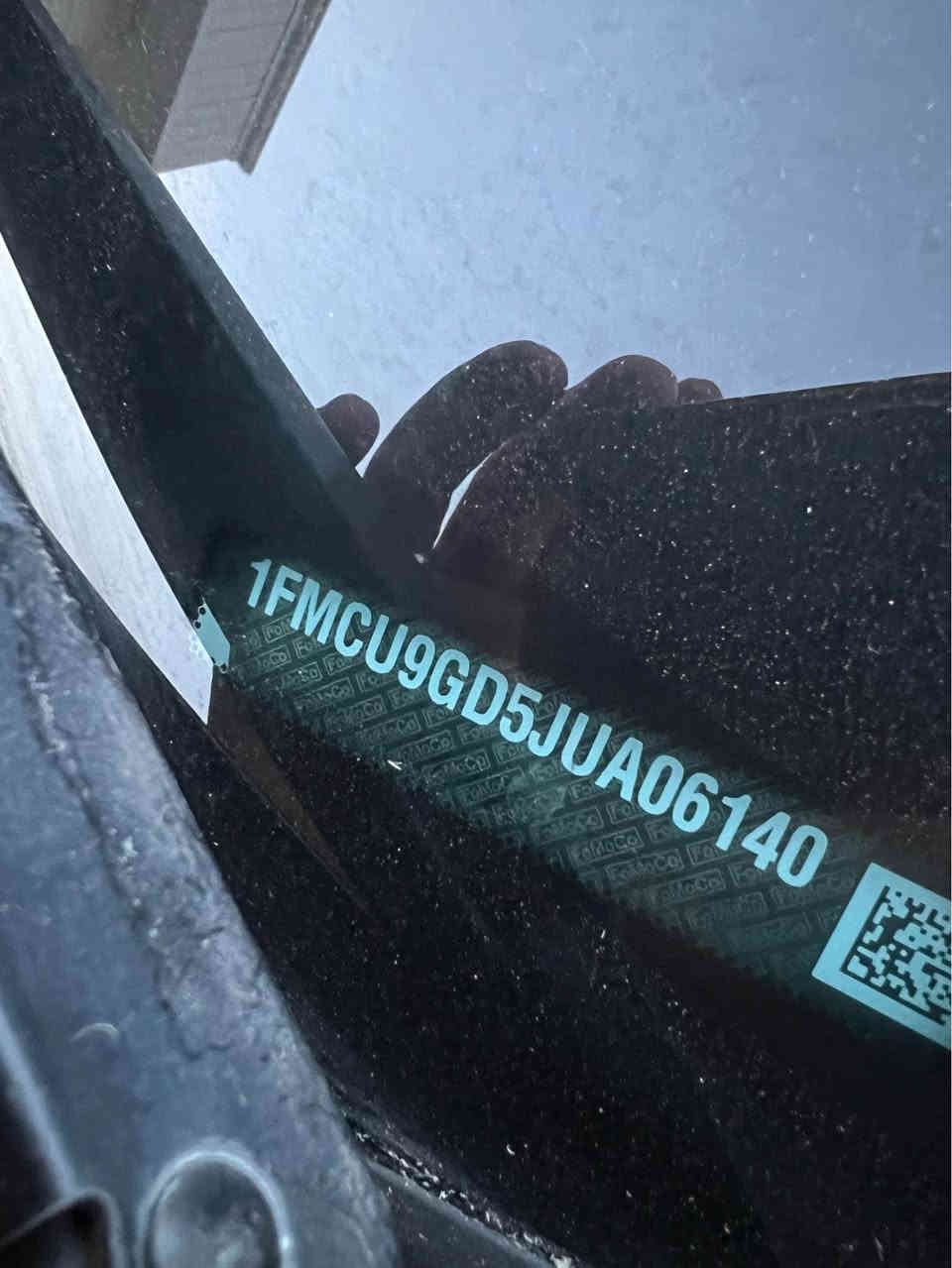 فورد إسكيب 2018 كلين
ماشيه 200 ألف كم
رقم الشاصي موجود
تعديل خفيف بالصندوق فقط
القير والمحرّك حالتهم ممتازة، ما مفتوحين
السعر 120 وقابل للتفاوض
موقع السيارة: دهوك
رقم موبايل:***********
📞 *********** أربيل, العراق
