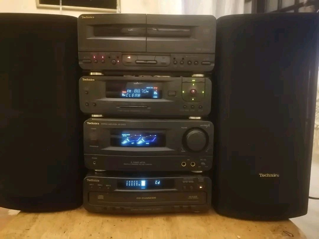 هاي فاي تكنس بحالة المصنع شغال راديو وaux  والشرايط والسي دي محتاجين صيانه


**إذا كنت صاحب هذا الإعلان وتريد حذفه لأي سبب، رجاءا أرسل رسالة إلى الدعم الفني**