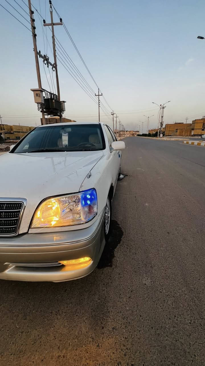السلام عليكم للبيع جنون موديل 2004 اصل  رقم بصره نكليزي بسمي تحويل مباشر سنويه ل 31  مكفوله من الضربه و الكص والنقل الجثه والعيب الشرعي مكينه وگير 3000مكفولات  حداديه 100% تخم تاير جديد تبريد شغال  كرهبائيات كله شغاله سياره نضيفه  السعر 108  وبيه مجال   .مكاني ناصريه مركز  .*********** .
