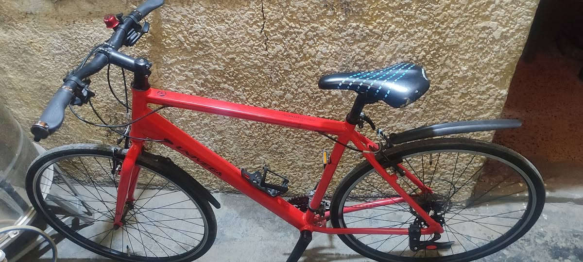 بايسكل للبيع امريكي مختوم 8 نمره C700 حجم 28
السعر 250 الف وبيه مجال رقمي *********** مكاني بغداد المعالف

