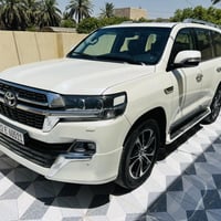 جكساره بحريني موديل ٢١ ماشيه ٧٣ سياره جديده مكفوله عدا شخط بسيط فول مو...