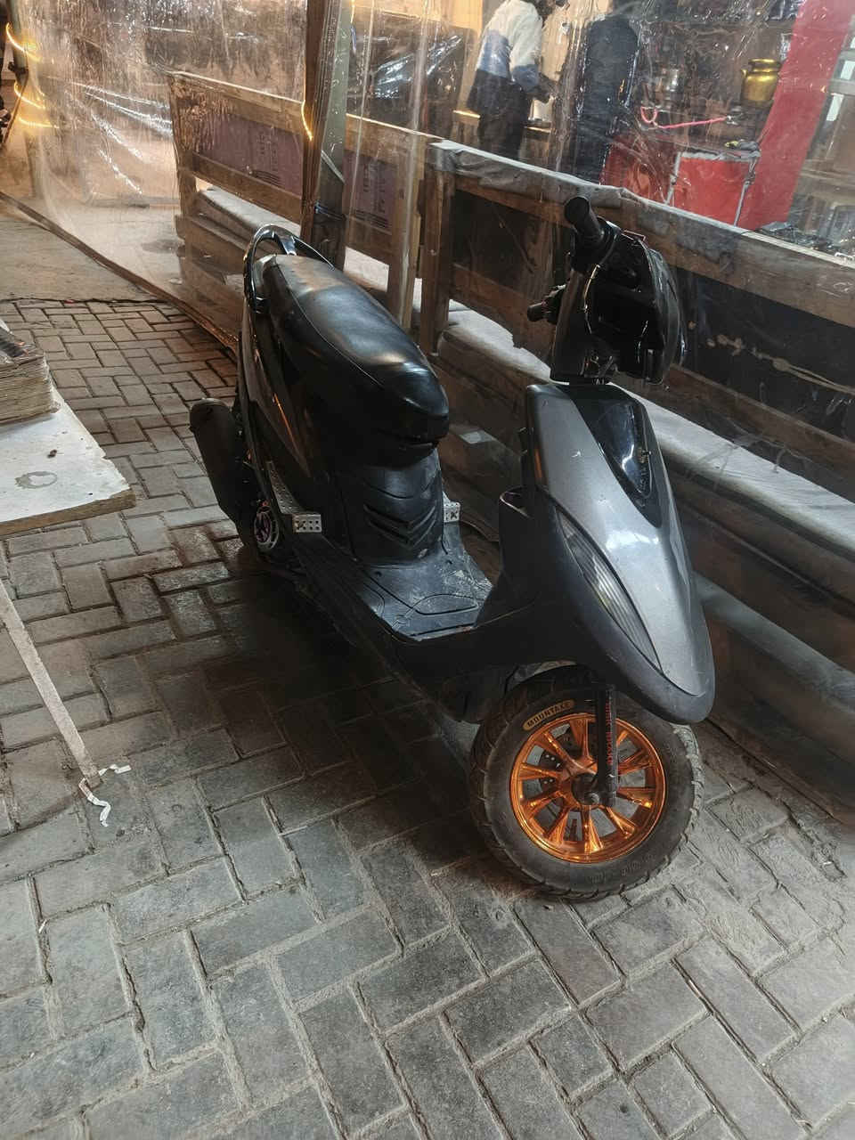 سلام عليكم ماكس عدله شغاله كله نقصه بس دشلي مكاني بغداد حي الجهاد ***********
