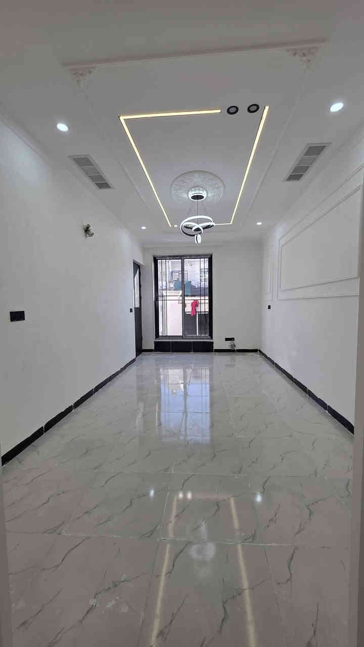 #خانوو_بۆفرۆشتن | #بیت_للبیع

🏠 خانوو بۆفرۆشتن لە 5 حەسارۆك[بەشی هاوکاری]
🔹125مەتر سفر فوول VIP لەسەر شەقامی 15مەتری
🔹 2 طابق + بەیتوونە
🔹 4 ژووری نووستن (1 سویت)+دیوەخان
🔹 مطبخ + مطبخ عمل
🔹  2 ھۆڵ 
🔹 2حەمام + 3 مرافق
🔹 دکتی موبەریدە                                                                #ڕووی ڕۆژهەلاتە
📞 ***********           
🔹 بۆزانینی نرخ ژمارە 1 بنووسە یان پەیوەندی بکە
▫️▫️▫️▫️▫️▫️▫️▫️▫️▫️▫️▫️▫️▫️▫️▫️

🏠 بیت للبیع حی ٥ حساروك[قاطع هاوكاري]
🔹 125متر  زیرو  فوول VIP علی شارع 15متری
🔹 طابقین + بیتوونە
🔹 4 غرفەنوم (1 سویت).+استقبال
🔹 2 صالة
🔹 مطبخ + مطبخ عمل
🔹 2حمام + 3 مرافق
🔹 دکت مبردة                                                                          #اتجاە شروق
📞 ***********
📞 ***********
🔹 لمعرفە سعر اکتب رقم ۱ او اتصل
▫️▫️▫️▫️▫️▫️▫️▫️▫️▫️▫️▫️▫️▫️▫️▫️
✰ ئەگەر موڵکەکانتان دەفرۆشن وێنە و زانیاری بنێرن کڕیارتان بۆ دەدۆزینەوە.
