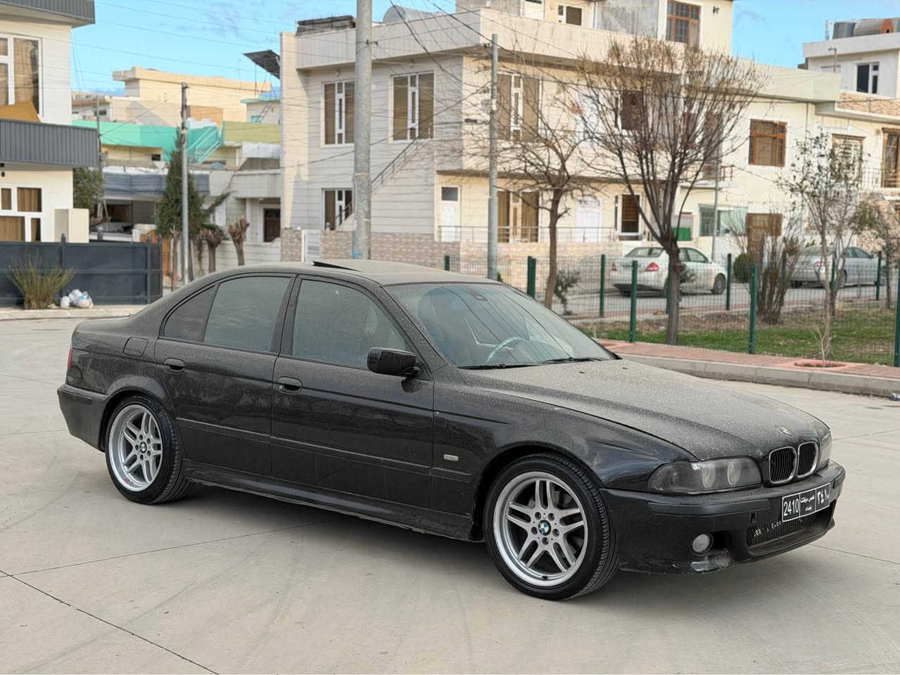 bmw e39 525 M.package
سەقەر مۆدیل ٢٠٠٢
هەیکەلی ئیم پاکیج 
مەکینە ٥٢٥ دەبدڵ دیجیتاڵ گیرو مەکینەو ئەکسلی مەزبوت پیشو دوا تەقەو ڕەقەی تیا نیا 
هەمو گیانی مەزبوتەو بیکیشەیە هەمو گیانی یش ئەکات 🖤🤍
مواسەفات
کوشن جلد +سلایت شوشە+ بەردە کاربە یش ئەکات+بەگلایت لیزەر+ حاسە پیشو دواوە کامیرا+سوکان ڤۆلیۆم +سەقف شاموا+گیر ئادیو سپۆڕت+ 
هەمو گیانی یش ئەکاو مەزبوتە سەقفی بۆیاخ نیەو ئەڵئی شوشەیە تکایە تکایە ئەگەر مشتەری نیت سەری منو خۆش مەیە شینە هەمو بازاریش بەو سعرە تیایە نیە  "43 وەرەقەو مەجالی برایانە
*********** السليمانية, العراق
