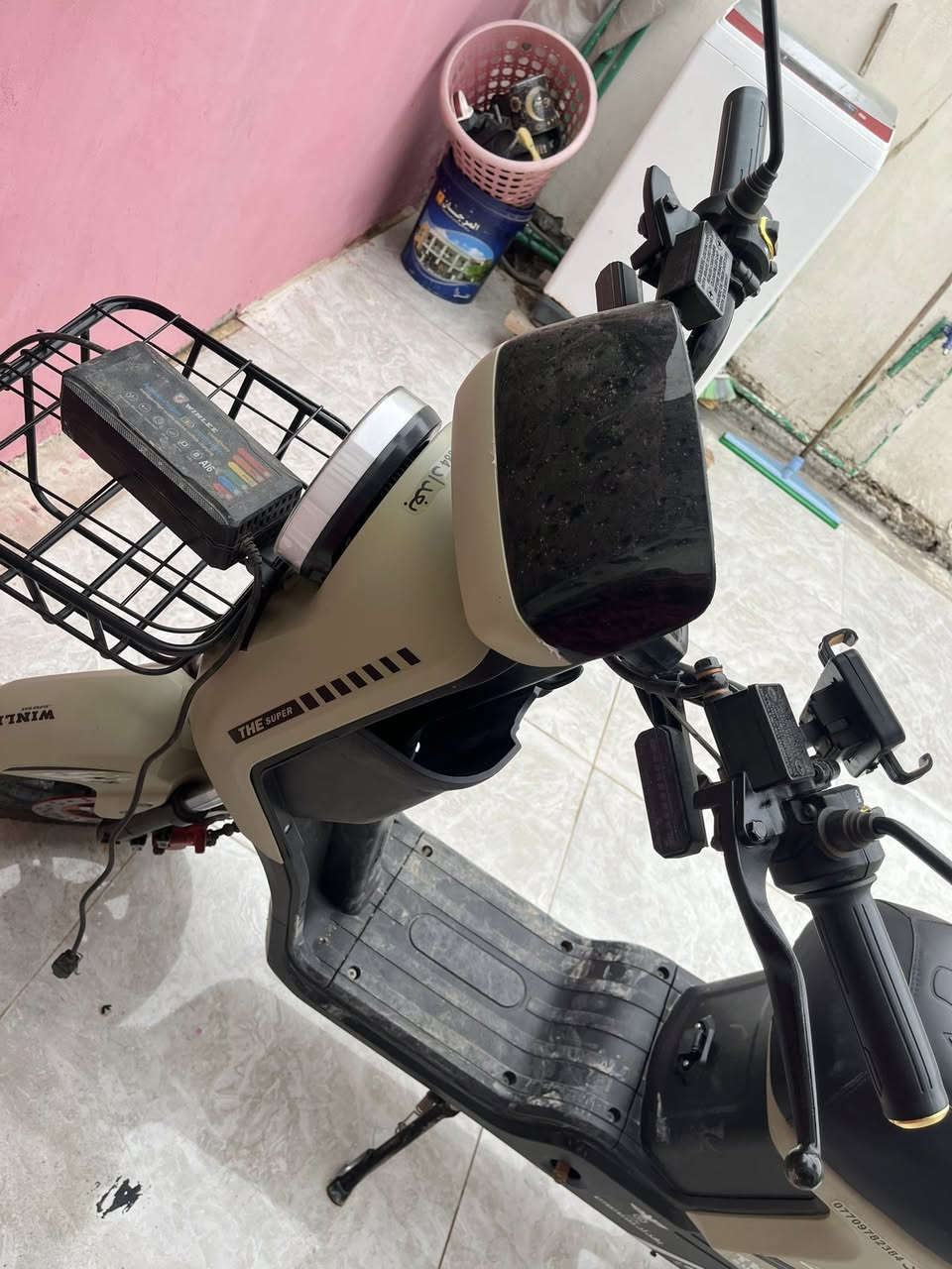 سلام عليكم دراجه شحن للبيع مشتريها قبل شهر ب٦٠٠واريدها ٤٠٠ استعمال كلش قليل إჂ̤ شي مابيها نضيفه عنواني الكرغوليه 
‏***********
