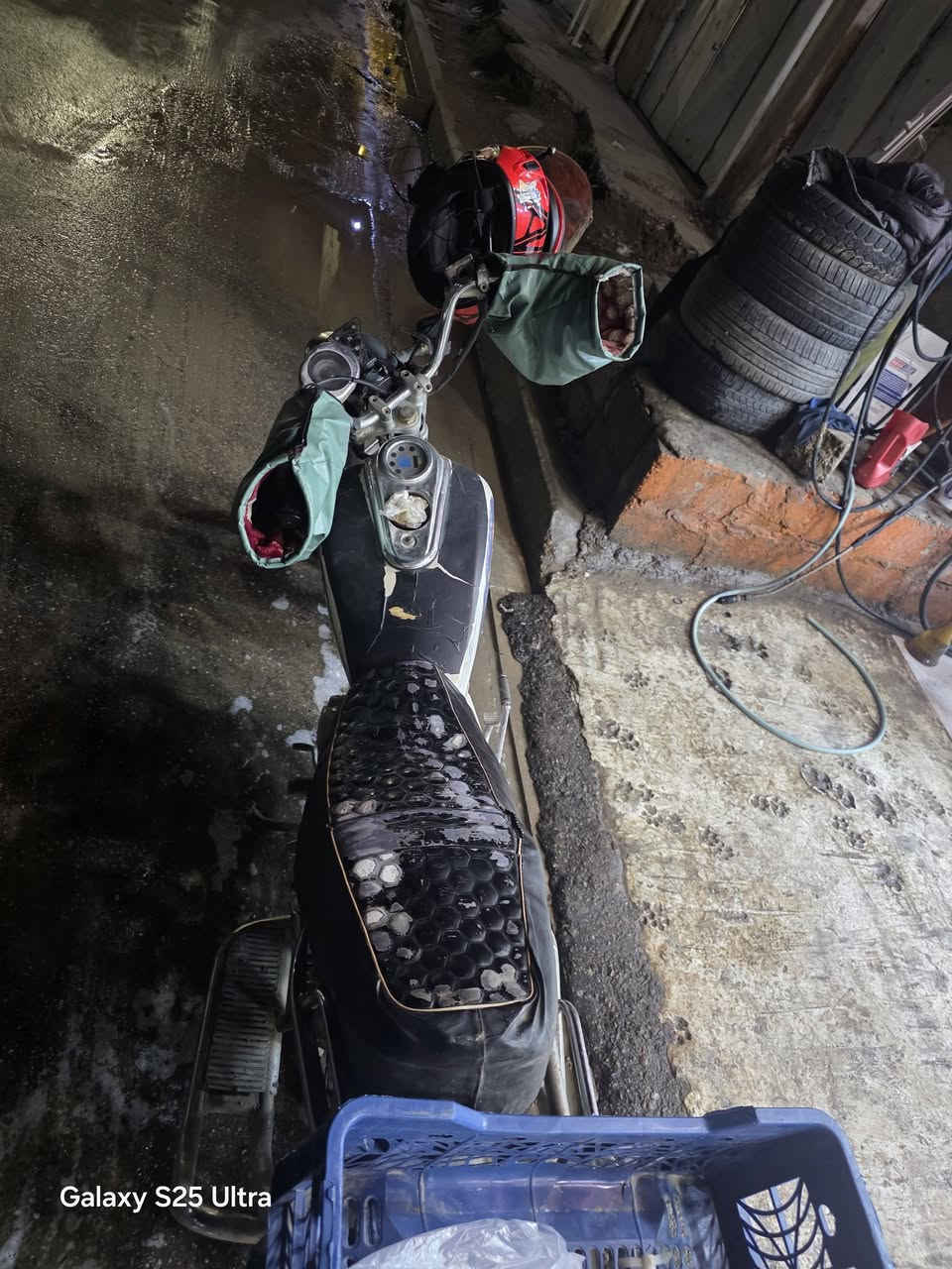 200وبي مجال
شغال نكره 
محرك يدخن
مكان بيجي 
***********
