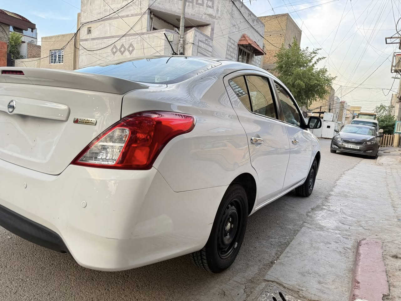 سلام عليكم البيع سني هندي موديل ٢٠٢٠ ماشيه ٣٤ الف  مكفوله كفاله عامه من ضربه  صبغ والتبديل مكينه وضع شركه بسمي سياره رقم بغداد جديد مكاني الكرخ سعره ***********
