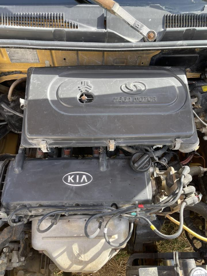 السلام عليكم طيبه موديل ١٥ سياره نضيفه رقم بغداد مكينه مال كيا ريو سياره ماناقصها برغي كلشي بيها شغال كير مكينه حداديه نضاف مكاني الديوانيه الدغاره راعي موجود ويريد مداور تفاصيل اكثر خاص او علا الرقم ***********
