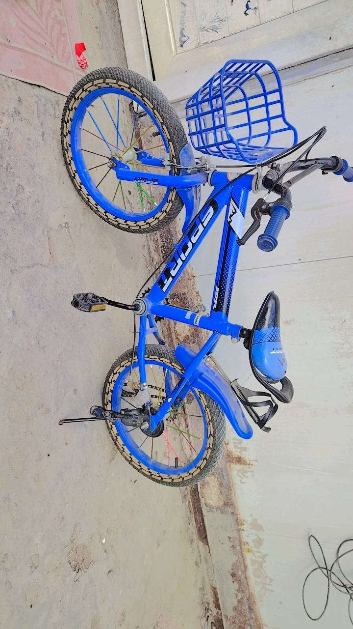 بسكل نضيف مال طفل سعره 60   ***********
