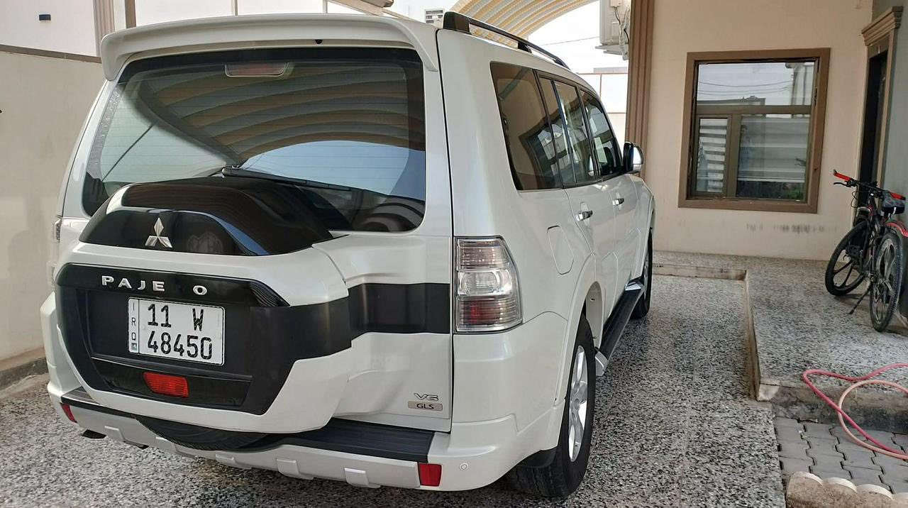 السلام عليكم ….
باجيرو حبتور موديل 2016 
فول مواصفات بأسمي 
بيها فقط جاملغ امامي بارد 
السعر 195 وبيها مجال 
للاستفسار : ***********
