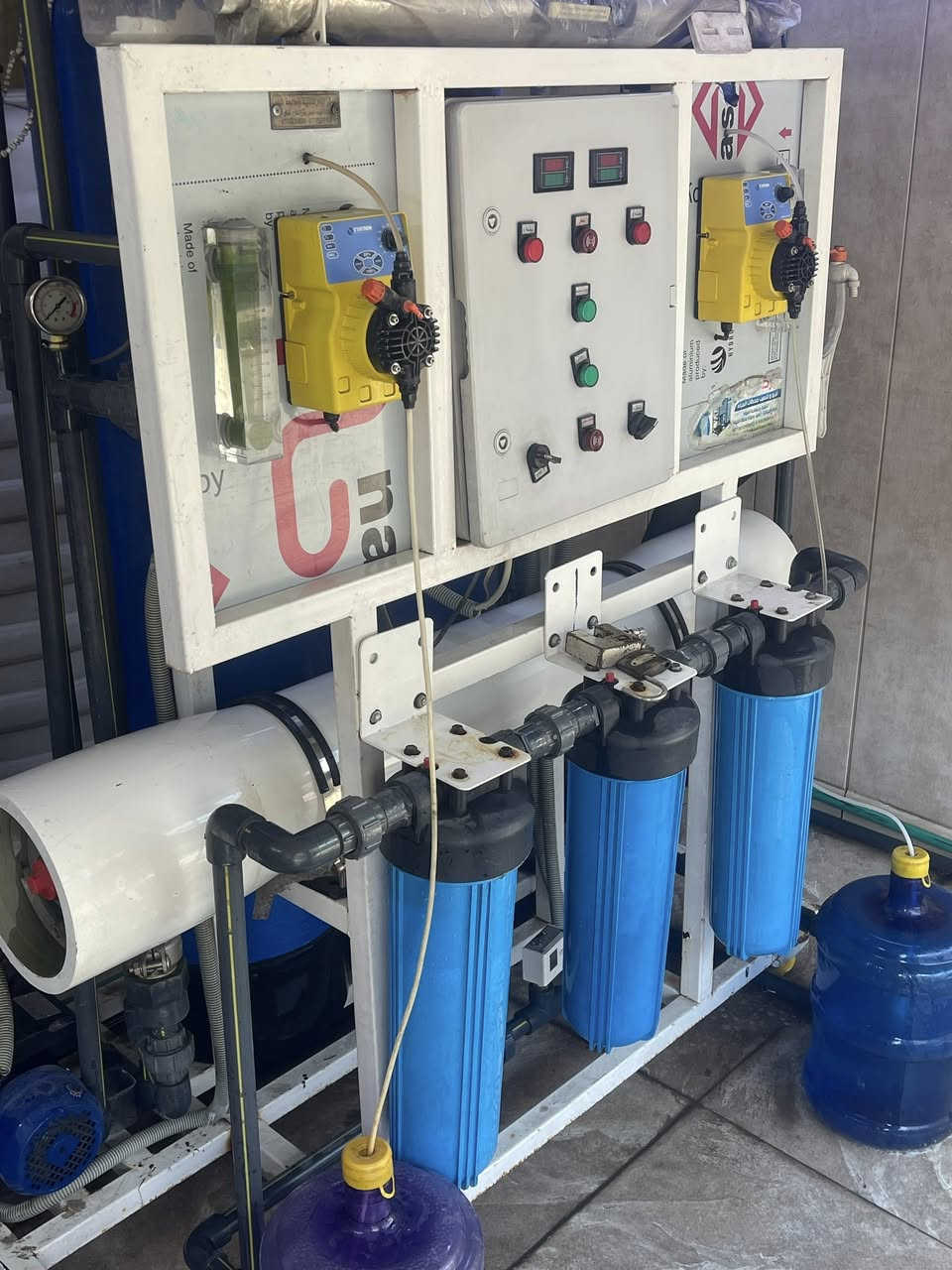 محطة ماء كامله 1000 لتر شغاله من كل الجهات مكانها الوشاش السعر ع الخاص ***********
