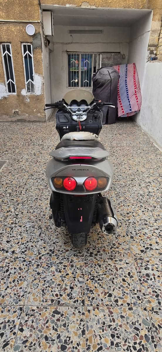 فورزه 0️⃣ 6️⃣ سويج 
فحل دراجه كامله مابيهه نقص 
ستان كهربائي حساس ازدحام
اي بي اس كهربائيات شغاله 
مكاني بغداد *********** 
السعر ٧٥٠ الف
