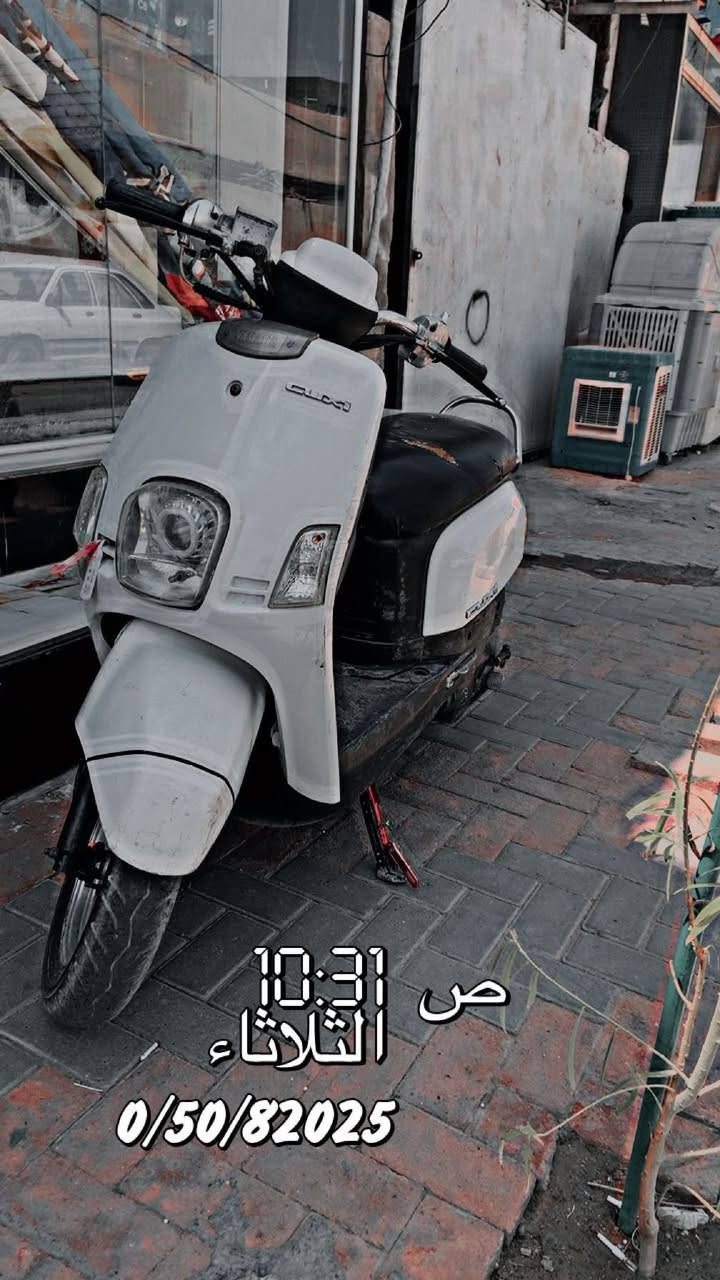 بوليس للبيع نقصها كابريتر مجفته وبيها صوت زنجيل  كلشي شغال سلف. هندر كهربائيات ***********
