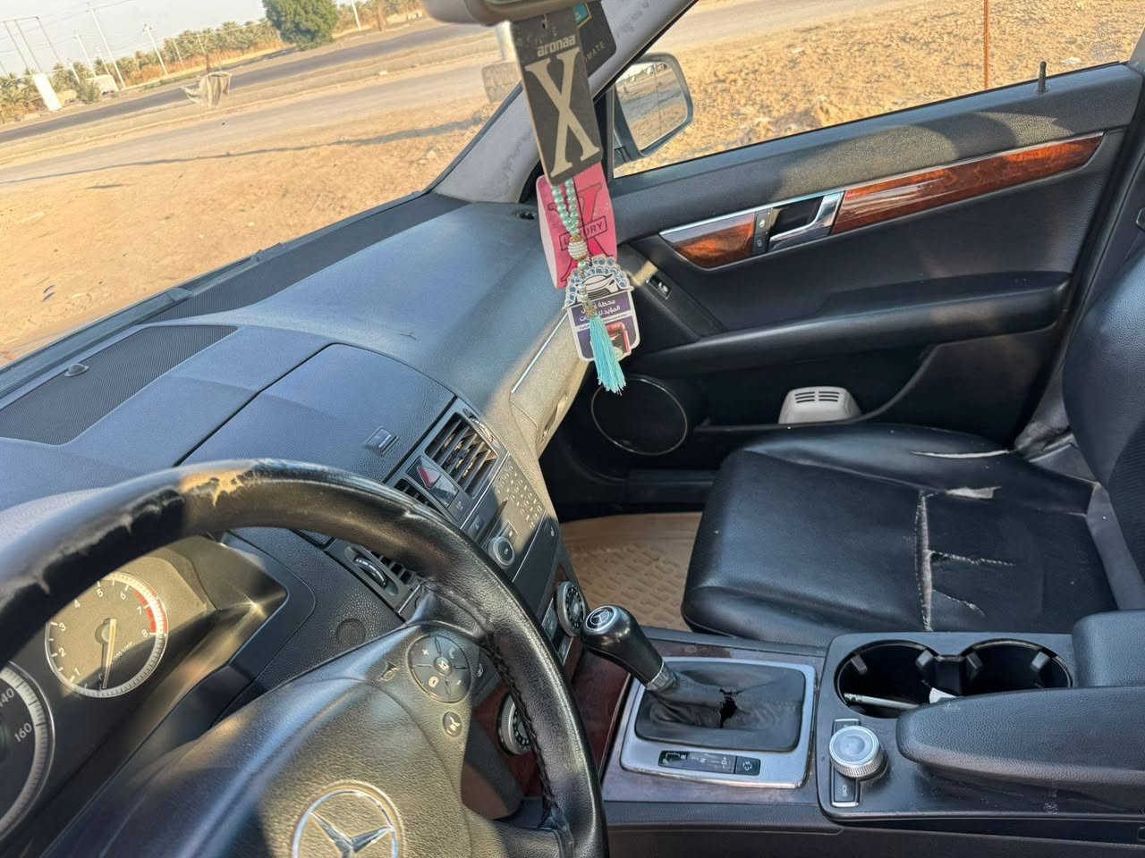 السلام عليكم ورحمة الله
للبيع مرسيدس موديل ٢٠٠٨    C  300

السعر  105 بيه مجال للطيبين
 السونار موجود مع الصور 

وارد أمريكي بيها قطع صبغ ابيعها عام
السياره بدون اي دواخل للعلم   سياره جاهزه
بدون نواقص.. سنويتها نافذه باسم كردي
تريد تحويل تريد وكاله.. وحياكم الله.
***********
