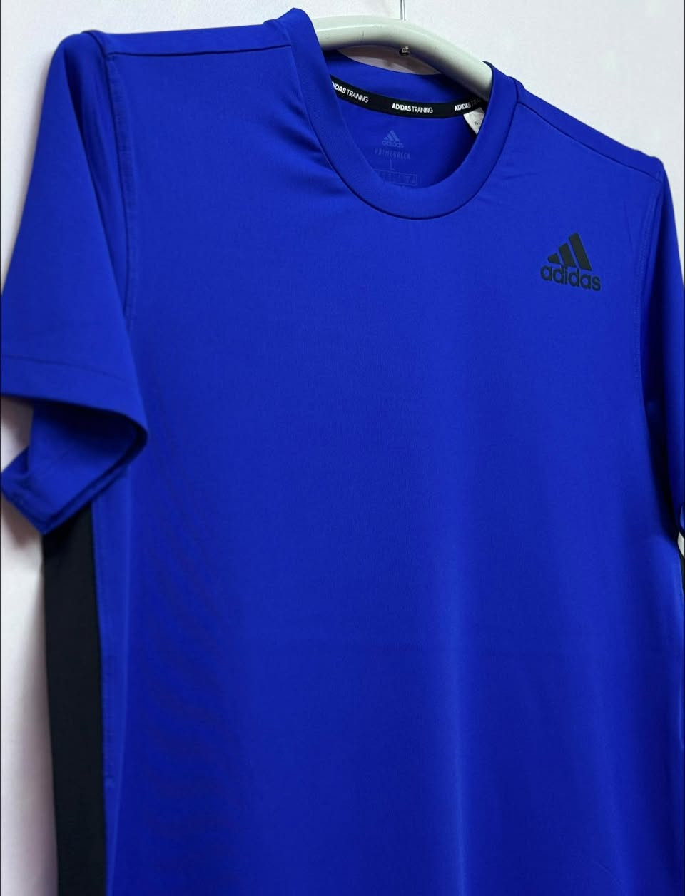 تيشيرت adidas‏ اورجينال نضافة 100‎%‎

قياس : L

‏MADE IN INDONESIA

———————————————-

يوجد توصيل 🚚 ( بغداد - محافظات العراق )

☎️رقم الهاتف : ***********

للحجز - دايركت
