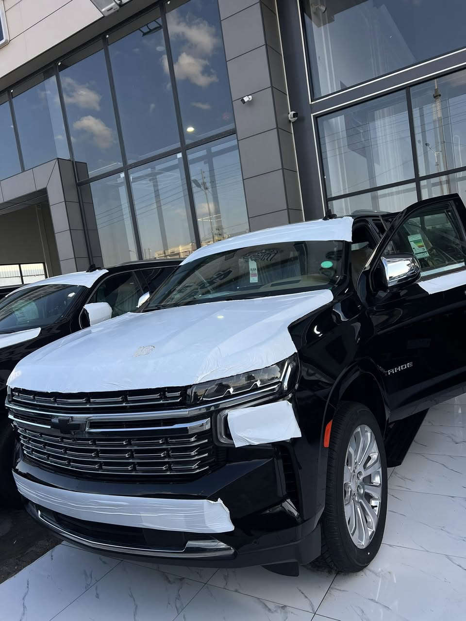 السلام عليكم
تاهو بريمر 2024 خليجي وكالة المنصور زيروو صفر 
فول مواصفات للأخير مرقم وكامل بسعر 97.500 مليون دينار عراقي مع الرقم *********** - *********** عنواني البصرة
