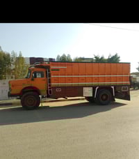 [ سلام عليكم سياره غجمه  مارسيدس  موديل. 79 بلاديه  شراي يتصل على هاذء...