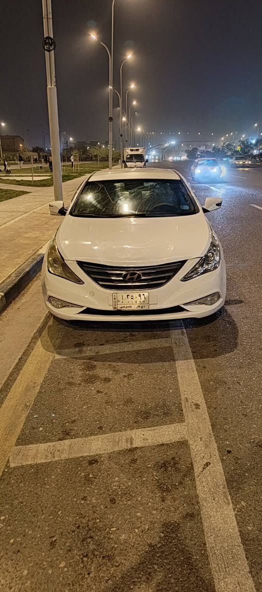 سلام عليكم
سوناتا وارد امريكي مكفوله من ضربه بيه رشات صبغ ليبل واحد حجم المحرك 2400 رقم ذي قار حره تحويل راعيها يمي 

سعر 87وبيها مجال قليل عنوان بصره 

***********
