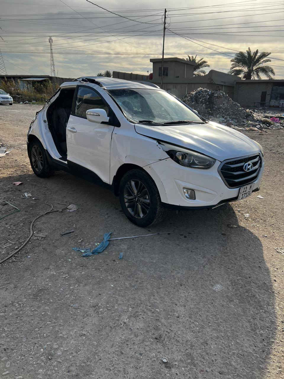 سلام عليكم توسان ٢٠١٥خليجي بيه حادث  رقم بغداد الدولي  السياره ايرباكاته سليمه سابقن مكفوله   السياره شغاله او تمشي التواصل***********مكاني بغداد الدوره غير مت واجد عله النت
