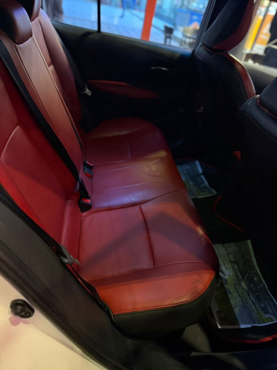 سلام عليكم
كورلا. فول موصفات GR.    موديل 2025

مقاعدجلد احمر و اسود
محرك 1800
مقاعد كهرباء
فتحه سقف
4 كامرات 
رادار امامي
نضام تثبيت سرعه 
السياره فول موصفات 
بعد بيه هواي موصفات 
ماشيه7000 الف 
بيه طخه بل حامغ الخلفي فقط
الطخه موضحه بصوره 
وشادلهه عازل حرارة شمس للجام
السعر 167
مكاني بغداد
***********
