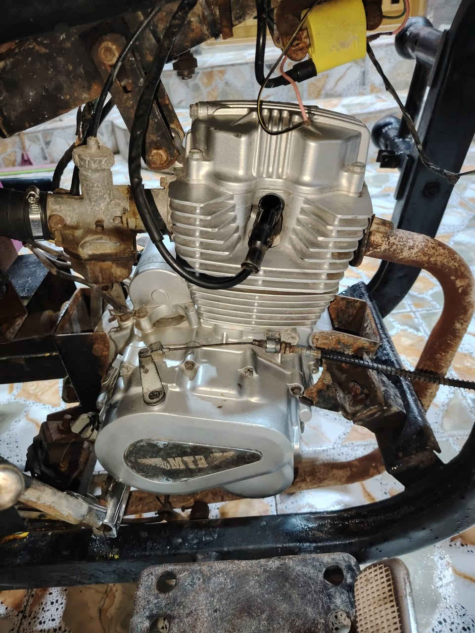 السلام عليكم ستوته دوات للبيع او مراوس ستوته جاهزه من كلشي سلف هندر كهربائيات كلها شغاله شاصي كفاله لبدي سعره 750 وبيها مجال حك لجيه مكان بصره كرمه علي رقم ***********
