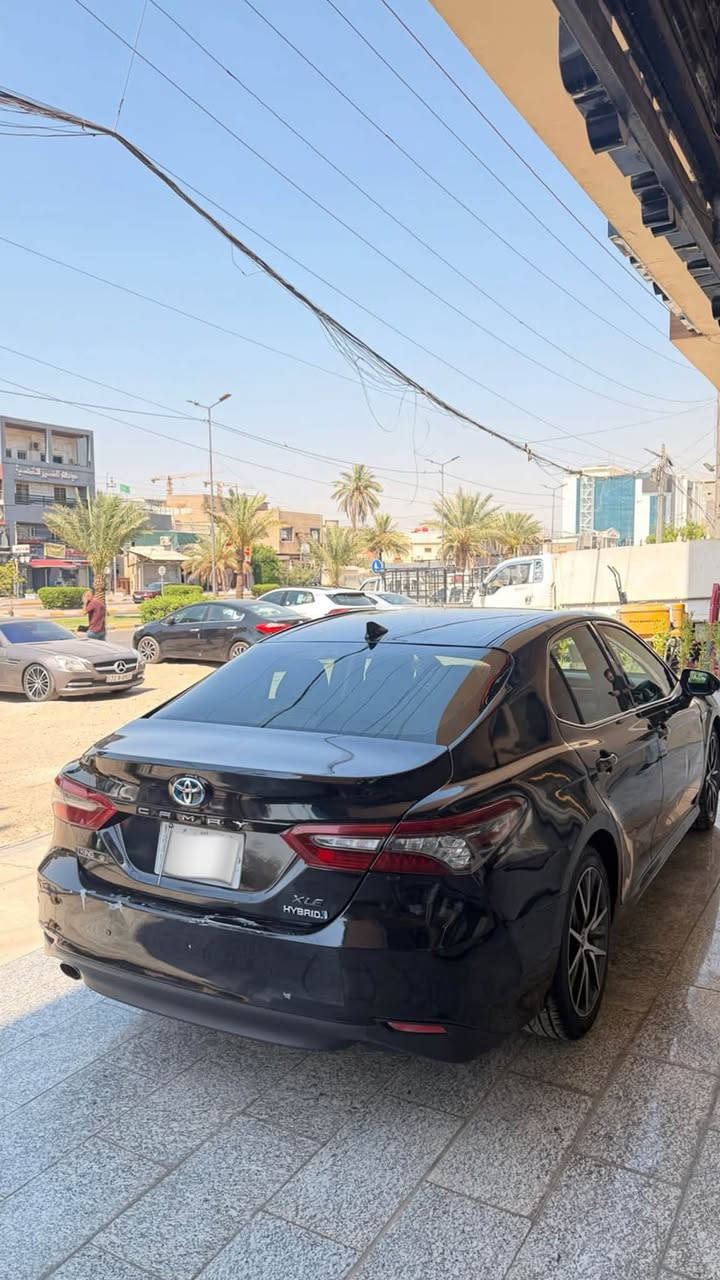 سلام عليكم
كامري 2022 xse  هايبرد 

فول مواصفات عداداشكام و5 

وكاميرات

سقف فتحة 

اوتو هولد

بريك بصمه 

حساسات اطراف سياره 

توقف ذاتي 

قياده ذاتي 

كشنات هيتر وتبريد 

وضعيات قياده نورمال سبورت دبل ايكو

كشن جلد وكهربائي 

تبريد امامي منفصل وتبريد خلفي 

مرايه جانبيه هيتر ونقطه عميه وتنبيه سياره 

رادار امامي خطوط 

سياره كلشي بيها على وضع شركة مابيها اي عيوب 

وحادثها صندوك وجاملغ خلفي 

وهنا بلعراق باب السايق 

رقم بغداد باسمي 

مكاني بغداد المنصور 

175 رايدها 

***********
