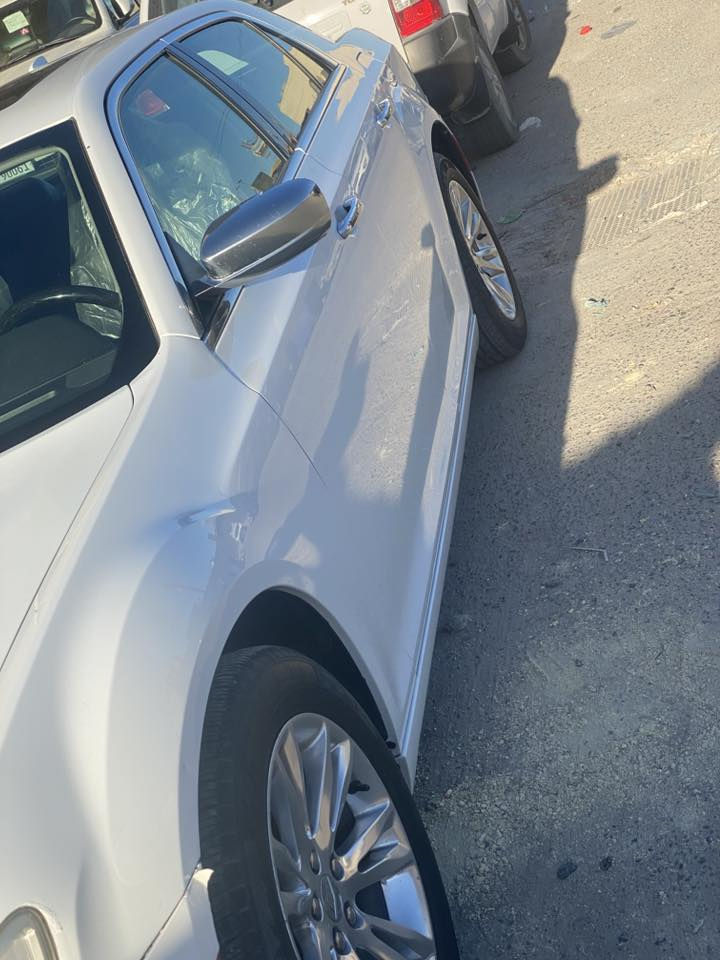 السلام عليكم للبيع اوباما 2017C معلايه 2018 
السياره رقم بصره عليها فرق كمرك يعني ما تتحول اله ادفع فرق الكمرك   تريد وكاله باسمك اسويلك 
السياره كفاله عامه ما عده جاملغ امامي ربع صبغ والبندين نفسه معدلينه الباقي كفاله من الشخط 
السياره فول موصفات وحيل جديده حالها حال الزيرو وربع دينار متصرف من ناحيه حداديه تايرات مكينه كله حديد 
مكينه كير كفاله
حجم المحرك 3600
مواصفات السيارة:-C ويل مكسيكي اصلي اصلي 
* داخل اسود
* كامره خلفيه
* مصابيح امامية زنون مع بلوجكتر LED .
* ويل قياس 20 انج .
* استيرن كهربائي
* شاشه كبيرة مع نظام ملاحة نفكيشن GPS .
* مقاعد أمامية كهربائية عدد 2 . .
* مقاعد أمامية تبريد وتدفئة .
* مقاعد خلفية تدفئة .
* تشغيل عن بعد . .
* تدفئة ستيرن .
* محدد سرعة . .
* كاميرا خلفية دوارة.
* مرايا رادار مع ترحيب متحسسة للاضاءة
* دخول ذكي (بصمة) .
مكان السياره بصرة السعر 145 وبيها مجال قليل جدا هاتف ***********
