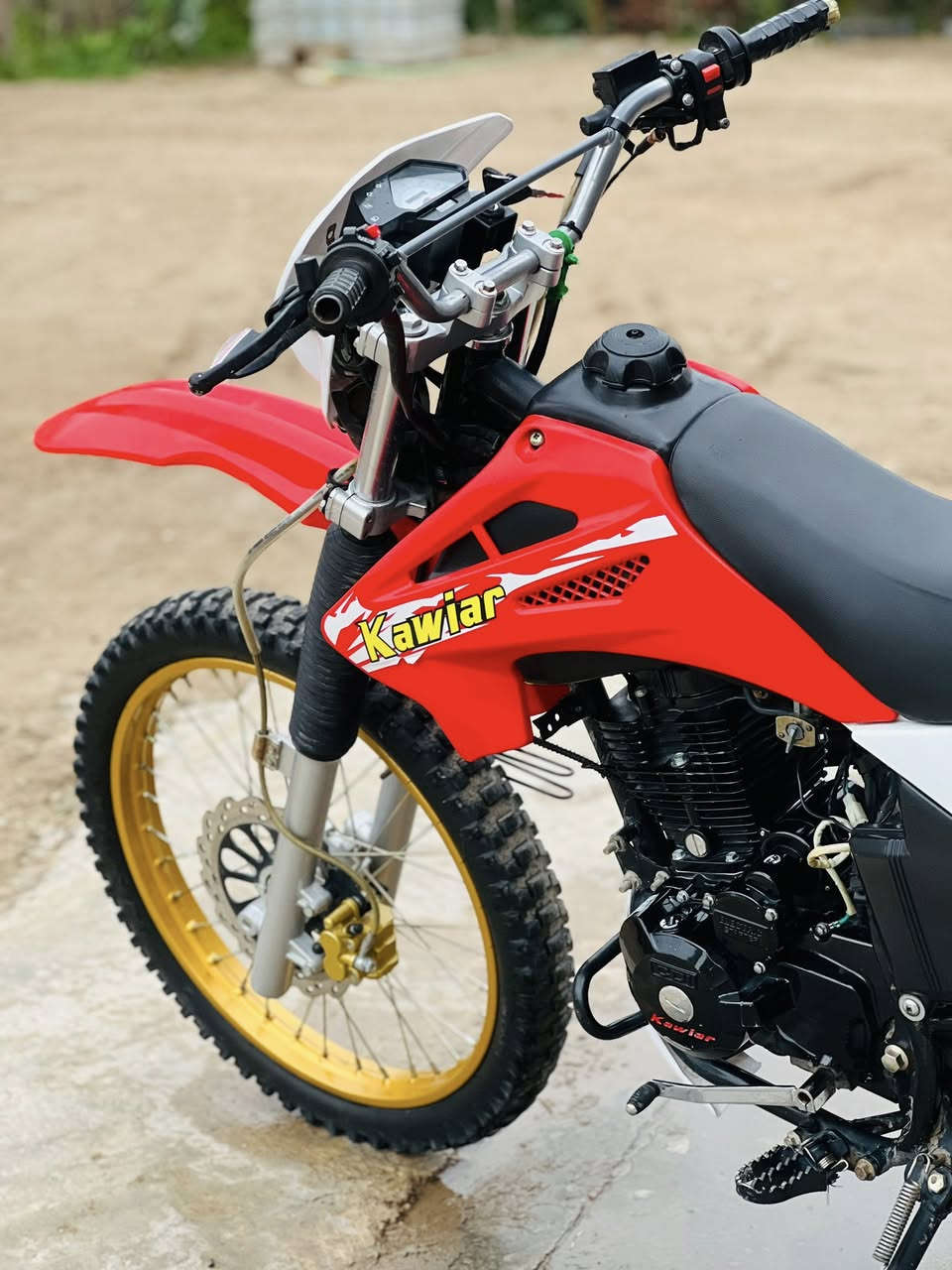 مكلف بالنشر 
قفاز موديل ٢٤طالع ب٢٥للبيع او مراوس حسب القناعه مكانه واسط العزيزيه للاستفسار ***********
