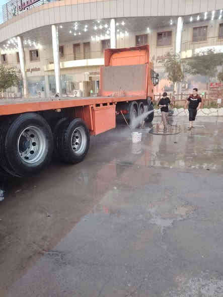 سلام عليكم اخوان للبيع عربانه اوربيه 4 محاور 11 تخم تاير بدون فصخ وربط عربانه مضروبه شريط وجاهزه مطبخ وثلاجه وتانكي مي ماناقصها شي مكانها طوز خورماتو سعرها 47 ورقه وبيها مجال مكلف بالنشر وهذا رقم صاحبها (‏‪***********‬‏) احمد
