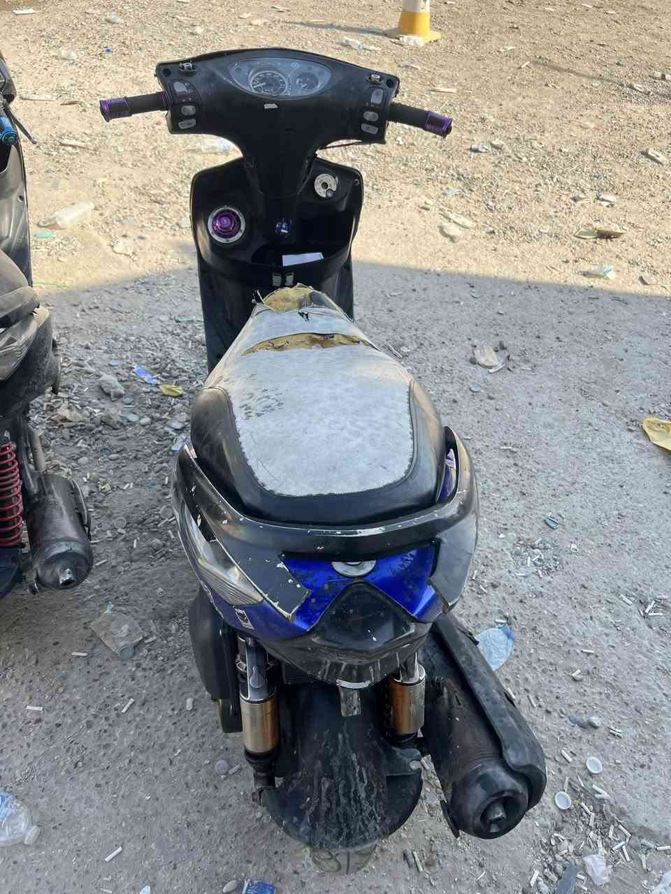 دراجه تعلب بوشته58 كور بلادي دراجه مابيه اي نقص ولا تبخر ولا بيه نضوح او غير شي دراجه فقط الملح الخلفي تعبان يرادله نبديل سيعر 400 قفل مكاني بغداد الحريه ثالثه
رقم ***********
