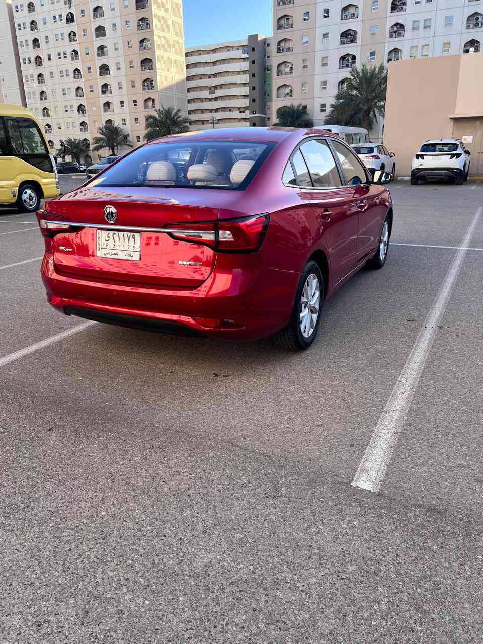 سلام عليكم شباب للبيع إم جي 5 موديل 2024محرك 1500 ماشيه 40الف وقابل لزيادة بأسمي تحويل مباشر ملاحضه السياره بيه شخوط بسيطه السعر 110$
***********
