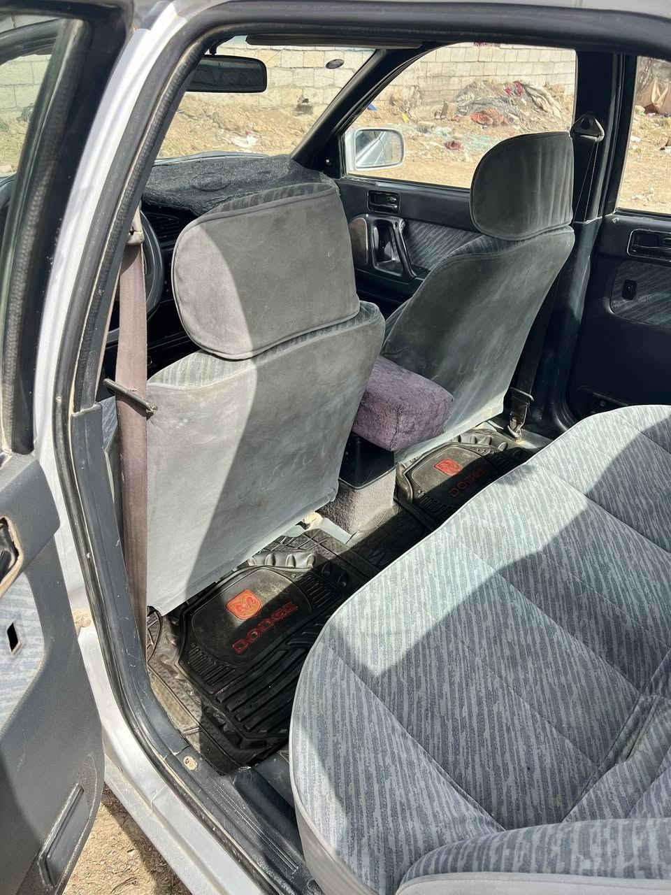 الانتره 94صدر امامي جديدباتري جديد تخم تاير بنزات جديد سياره جاهزه كهربائيات مسجل ماكو جطل تدفئه تبريد سعر31اتصل وتدلل ***********
