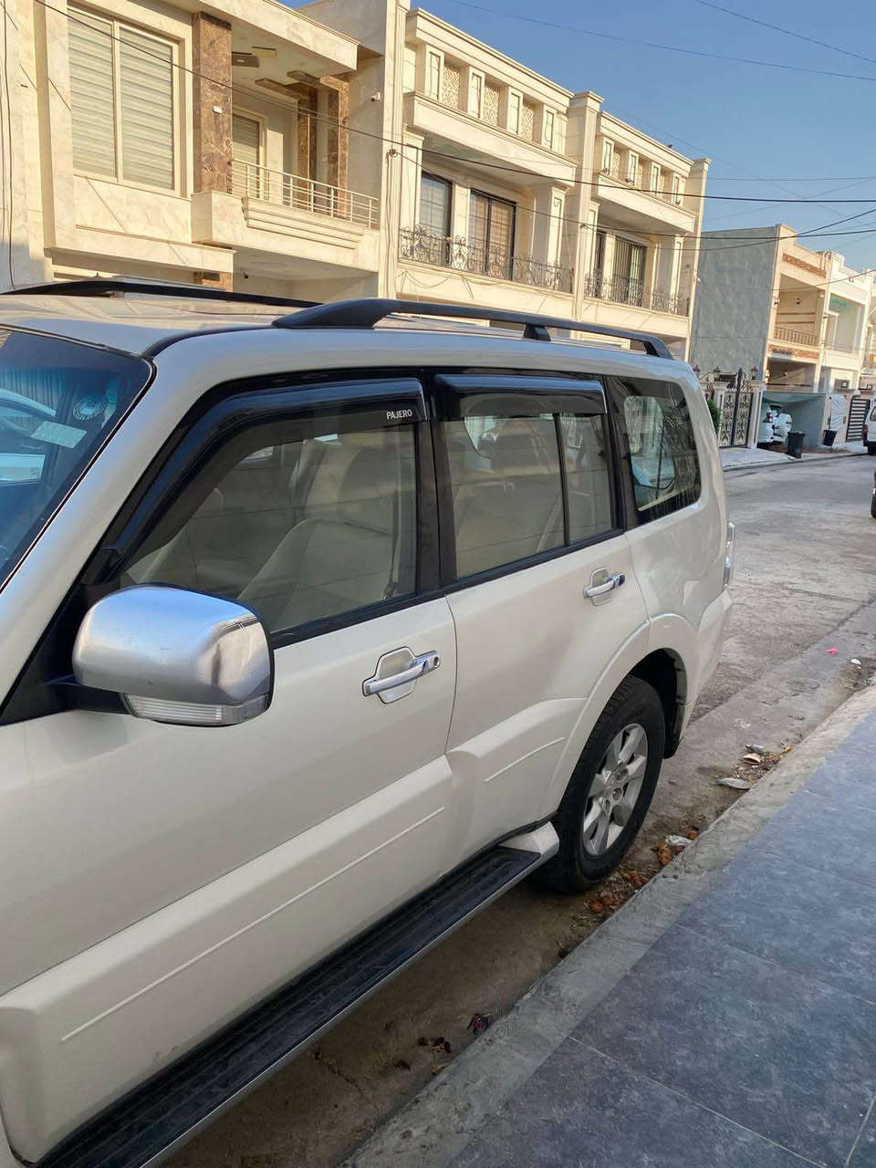‏سلام عليكم بەڕێزان پاجێڕۆ مۆدیل ٢٠١٨ بۆ فرۆشتن سەیارەکە بۆ مۆدیلی خۆی کەم ڕۆشتوە و پاکە،
ماوەی ڕۆشتنی - ١٤٤،٠٠٠کم
٤ پارچە بۆیاخ بەس پەمپ بێ ژۆرێ و بێ ئێرباگ
سعریشی ١٦٥$ هەرکەس ویستی نامە بنێرێت لە خزمەتم. أربيل, العراق


**إذا كنت صاحب هذا الإعلان وتريد حذفه لأي سبب، رجاءا أرسل رسالة إلى الدعم الفني**