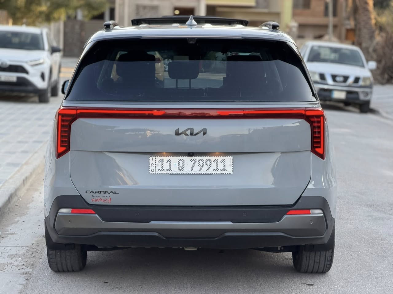 ياالله
السلام عليكم 

كيا كرنفال هايبرد 2025 SX  بلاك ادشن برستيج وارد امريكي 

Kia Carnival Mpv Sx Prestige 2025 1.6 Hybrid

                  Hybrid حجم المكينه : 1.6 تيربو + هايبرد 

         المسافه المقطوعه : 26 الف ميل  

            الضرر : جاملغ يمنه مبدل نفس الون صبغ نص باب وجاملغ خلفي يمنه وحاف الصندوك    

             حالة الايرباك : دركه + دشبول 

#مواصفاتها 

1.شاشه + شاشات خلفيه

2.كامرات 360

3.بصمه

4. بنوراما فتحتين

5.ويل كب اسود

6. تشغيل عن بعد

7.حساسات خلفي امامي

8.بيبان كهرباء

9.لايتات لد

10.لايتات زنون

11.بكلايتات لد

12.اشاير بالمري

13.رادارات 360

14.كشنات جلد 

15.ثلاث قطع تبريد

16.هيترات بالكشنات حار بارد امامي خلفي

17.هندبريك بصمه

18.شحن وايرليس

19.هيتر بالاستيرن

20.كشافات 

21.مري شفط

22.كشنات كهرباء امامي خلفي

23.كشن السايق ميمري

24.تحديد مسار

25.نظام ايكو سبورت عادي

26.كامرات محيطية داخل السياره

27. كشنات خلفيه VIP+ كهرباء 

28 .داتا شو

فول موصفات 1/1 جاهزه مرقم بغداد 

🟩 السعر  _315 وبيها مجال   

تفاصيل اكثر هذا رقمي *********** تحياتي 

مكان السياره بغداد حي الجامعه
