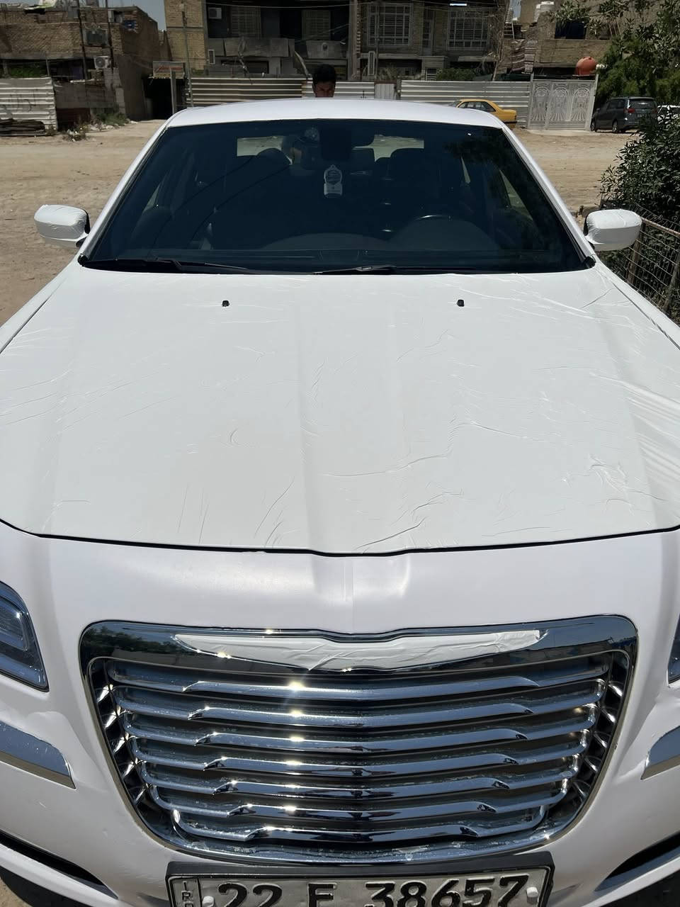 تحية طيبه
كرايسلر موديل 2012 رقم اربيل بأسمي تحويل 
مباشر 
محرك 3600
صدر كله جديد من الدعاميه للدعاميه 

تخم تاير كله جديد 

منظومة غاز 60 لتر مع كارت الضمان 

حادثها فقط بنيد صبغ بدون دواخل بدون ايرباك
الباب الخلفي بي طخه بسيطه جداً 
السعر 168
تفاصيل اكثر الاتصال ع الرقم 

***********
اتصال فقط
