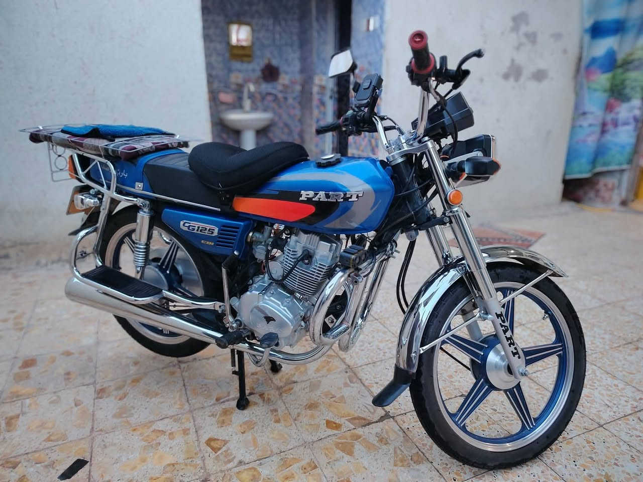 بارت للبيع رقم وسنويه ما مفتوحة كله بلاد مديل 23 كهربائياته كلهه شغاله سلف هندر اشاير كامله سعر 1750بيه مجال للشراي مكان ناصريه ازديناويه
اخوان مكلف بنشر هاذه رقم راعيهه  ***********
