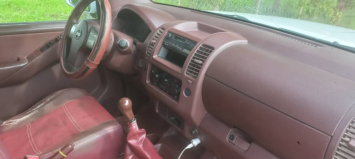 نيفاره البيع  2009 مكفوله رقم اربيل جديد واسط الحفريه ***********
