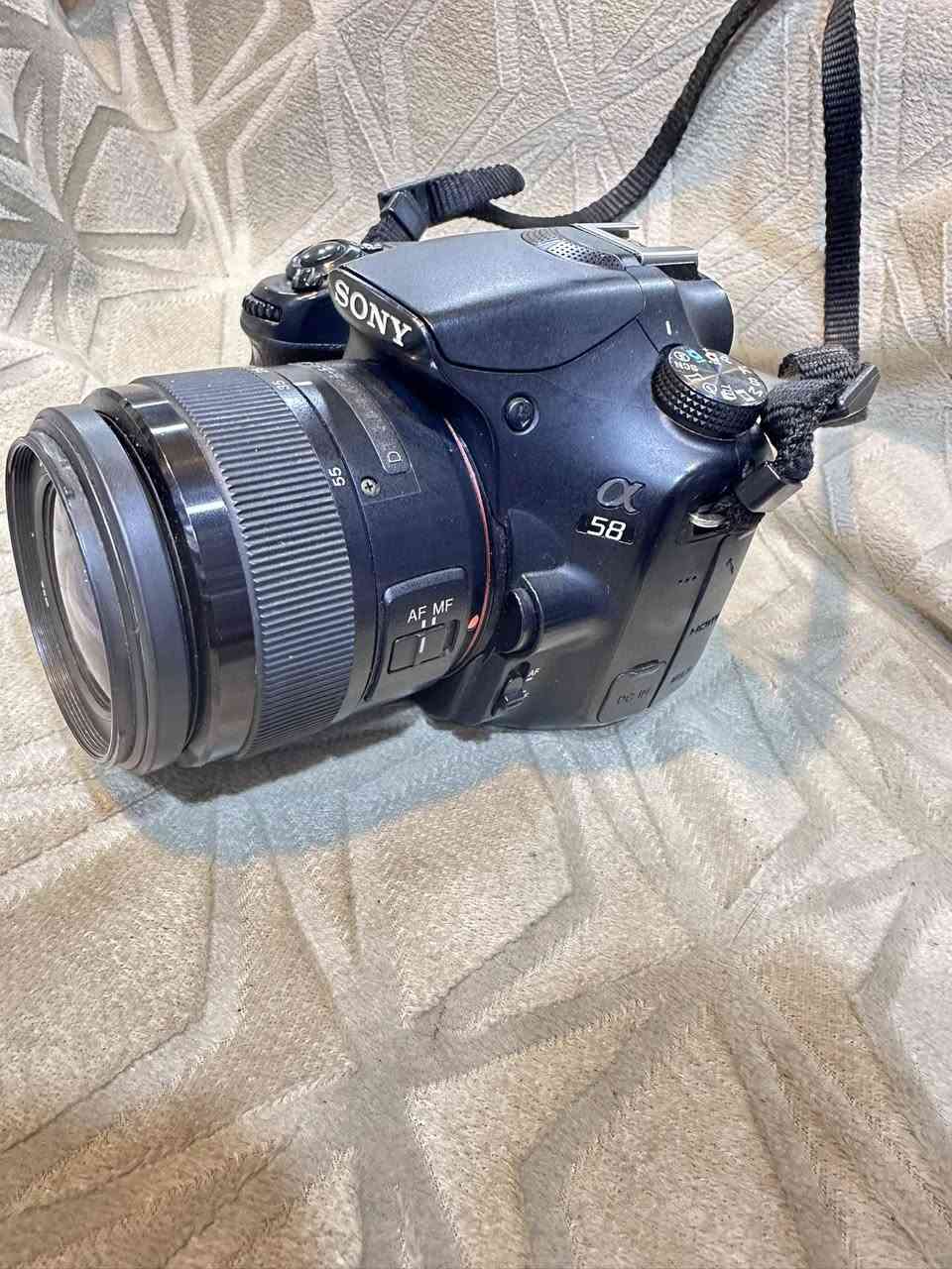 سلام عليكم اخوتي كامره للبيع سوني D58نضافتهة ٩٠ بالميه الكامره ملحقاتهة شاحن وحزام كتف وجنطة كتف الكامره عارضهة (300) الف وبيهة مجال عنواني ديالى الخالص واكو خدمة توصيل 
***********

‭٠٧٧٥ ٣١٥ ٧٣٤٨‬
