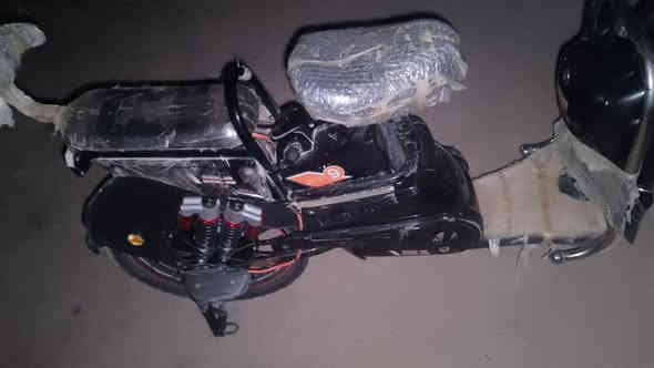 السلام عليكم شباب دراجه شحن للبيع سعر 400 بها مجال رقم ***********
