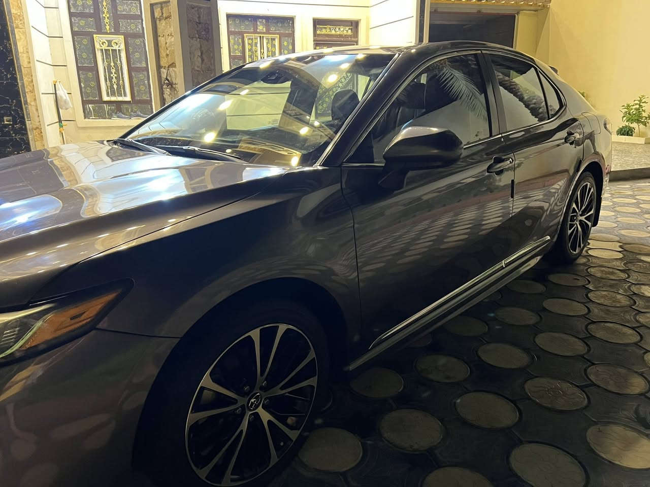 كامري 2018se
ضرر بنيد 
السعر 168
📞 ***********
