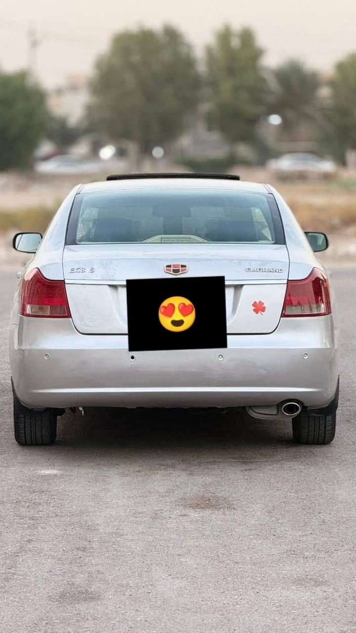 السلام عليكم امجراند  c8  الحجم الكبير موديل 13 سياره بلاديه فقط مكانات جارده سياره جاهزه ونظيفه للبيع السعر 75 وبيها مجال قليل  للشراي الاتصال علئ الرقم ***********  للعلم رقم انكليزي الجديد بغداد باسمي
