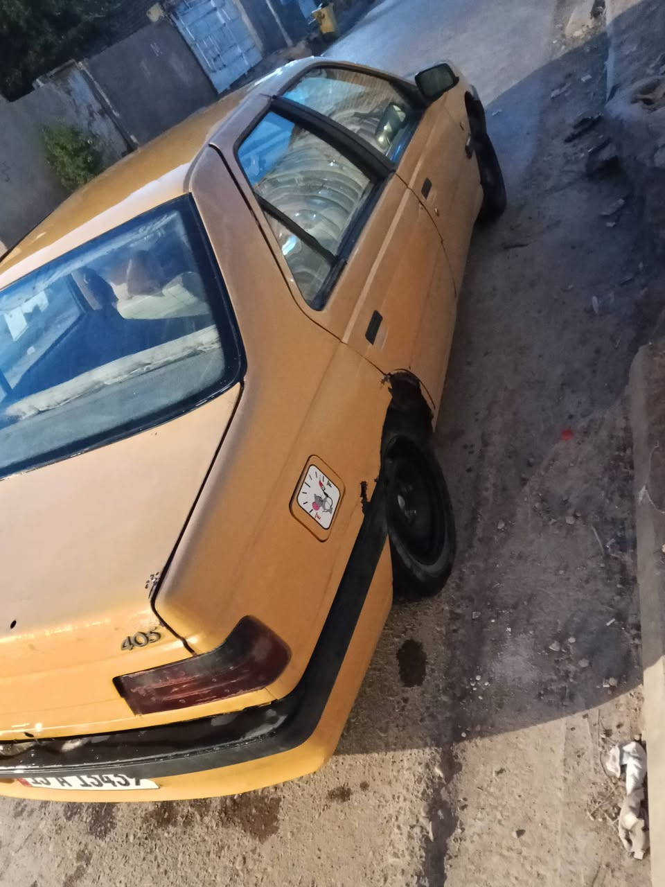 بيجو 405 موديل 15 كير محرك خير من الله كشر مثل مابالصور خياسات قليله رقم الدولي سعر 22 رقمي *********** غير متواجد ع الفيس بوك
