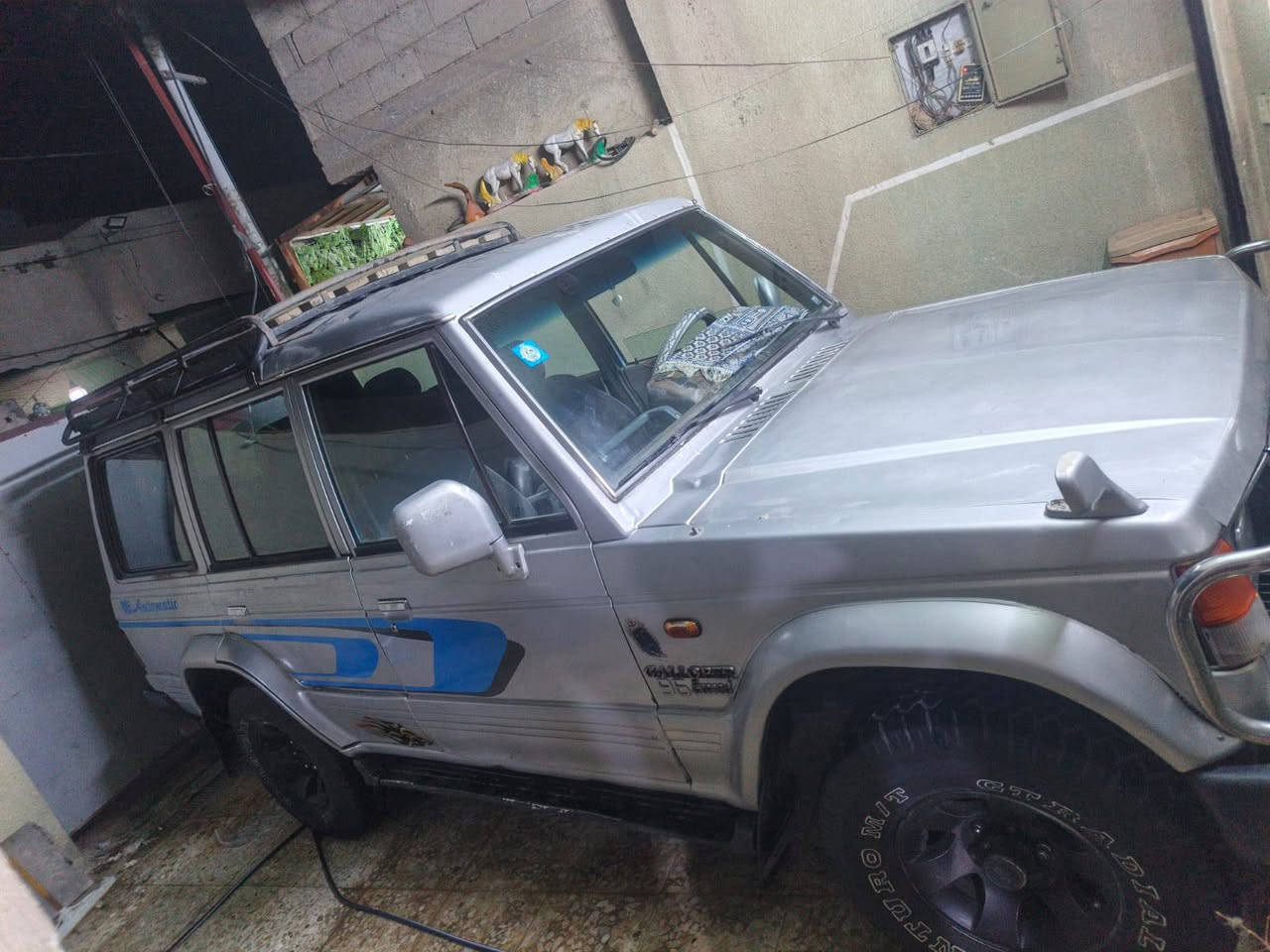 سلام عليكم كالوبر موديل 96 رقم نكليزي تخم تاير جديد مكينه ونجي6 السعر 45وبيها مجال ***********    الشعب
