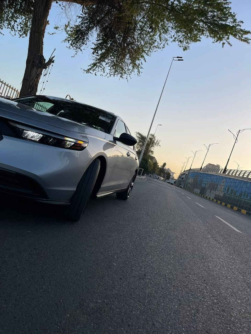 السلام عليكم 
هوندا اكورد 2024 للبيع الفئه سبورت السياره جديده ماشيه43000قابل للزياده فول مواصفات رادار قيادة شبه ذاتيه بنوراما بصمة تشغيل وتشغيل عن بعد تحديد مسار ومواصفات السبورت معروفه ورقم بغداد جديد وبأسمي  السيارة ماناقصها اي شي السعر 190 وبيها مجال بسيط
للاستفسار الاتصال على ‏‪0783 060 0099‬‏
