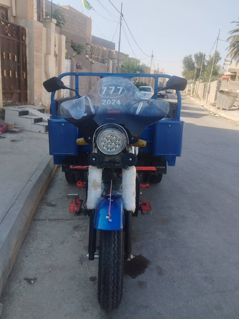 ستوته للبيع موديل 13 أوراق اصولي كامله ما ناقصها أي شي مكان واسط نعمانيه السعر 1400 وبيها مجال بسيط ***********
