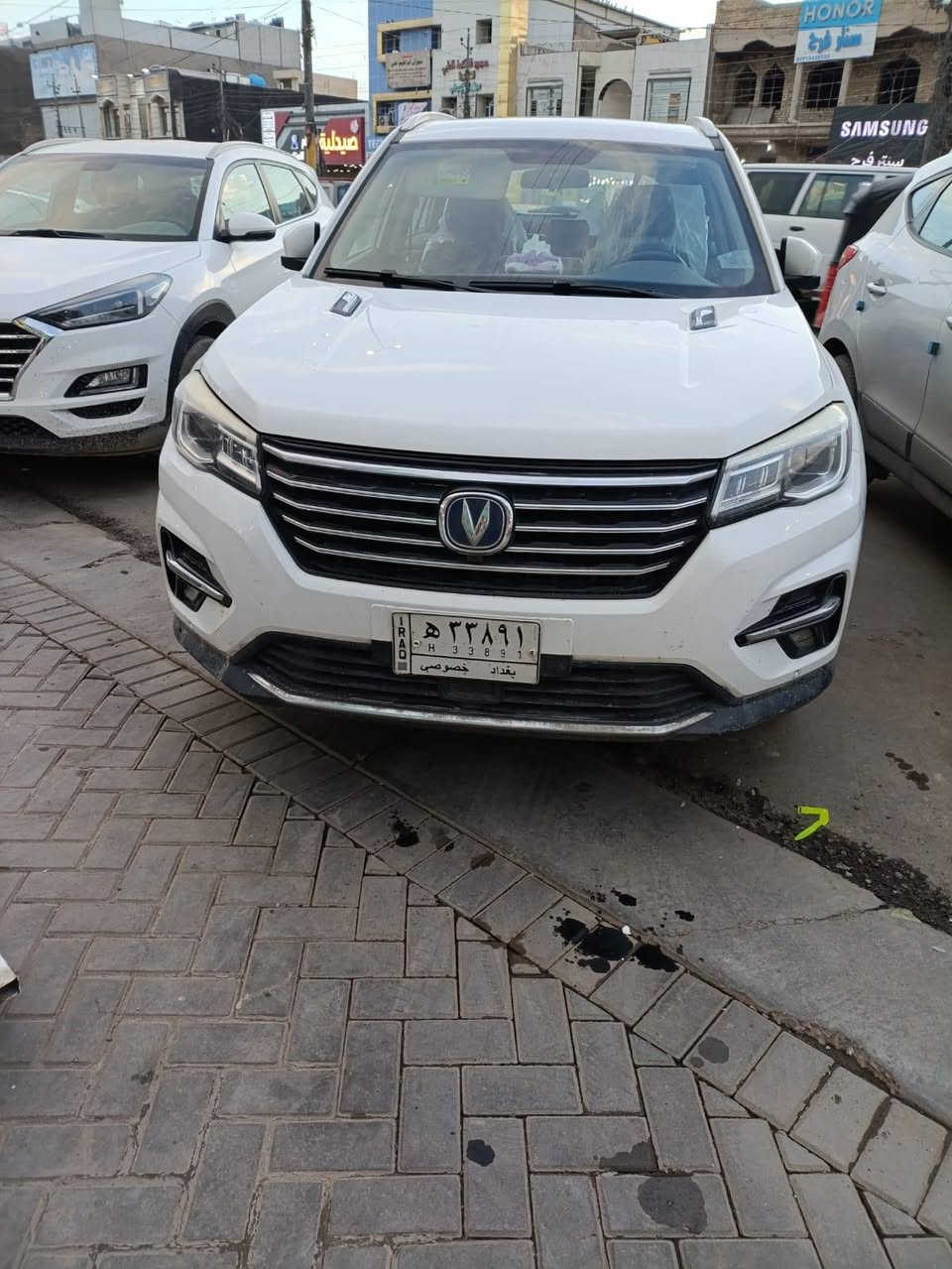 السلام عليكم
ملاحظه مكلف بلنشر 
اتصال عل الرقم
سياره شانجان 2019  C75
السياره مجفته مكفوله من الضربات 
مكينه 1800تيربو
فول مواصفات
بيها شخوط قليله ماشيه 200 الف 
ب اسمي السعر 109$ بيها مجال
مكان السياره الشعب
للاستفسار
***********
