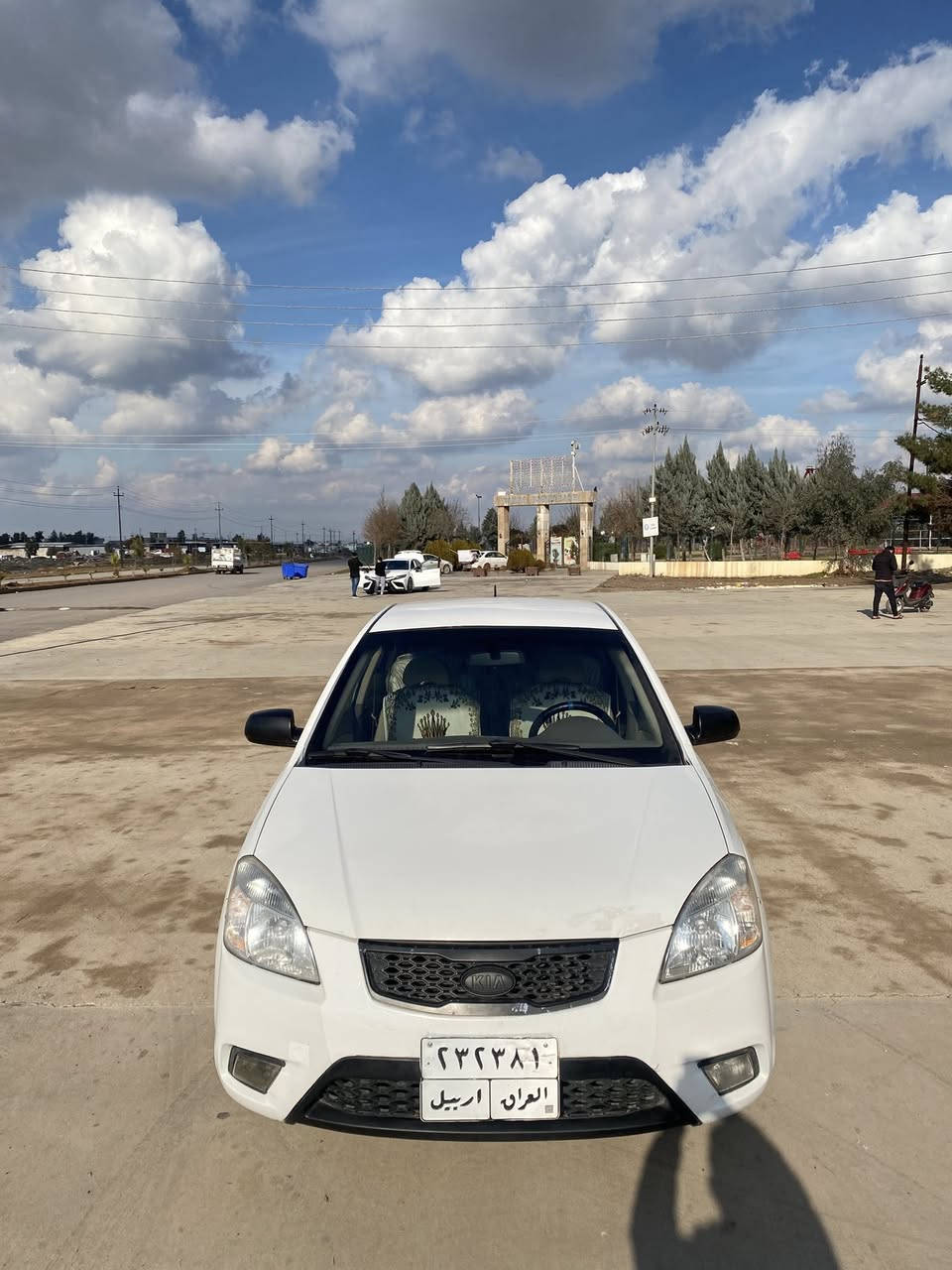 كيا ريو موديل ٢٠١٢
المواصفات: محرك ١٤٠٠/كيرتوماتيك/داخل اصفر/
٤ جامات كهربائي/ لايتات زينون/ شاشه و كامره…!

رقم اربيل و السنويه جديد لحد ٢٠٢٦ شهر ٨…..!
محرك و كير و تبريد و تدفئة بشرط 
السياره بدون مصرف و اجمل من الصوره 
ضرر السياره كلش خفيف و عندي صور الضرر هم
تاكيه على صفحة/ نص سقف + اربيع قطع صبغ 
مابي  دواخل نهائياً……
العنوان:دهوك/ قضاء بردرش 
السعر ٧٧ ورقه أو بي جال جداً بصيط

☎️📞 *********** واتساب.      ***********
