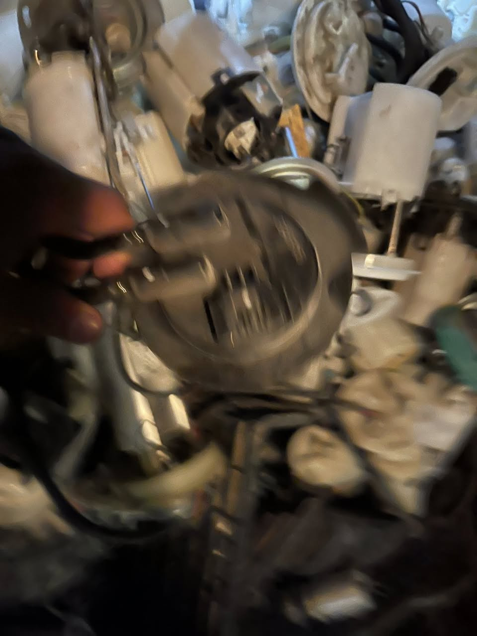 عبوه كامله شوفرليت كوبالت اصلي امريكي سعر ٦٠ الف توصيل ٥ الف ***********

